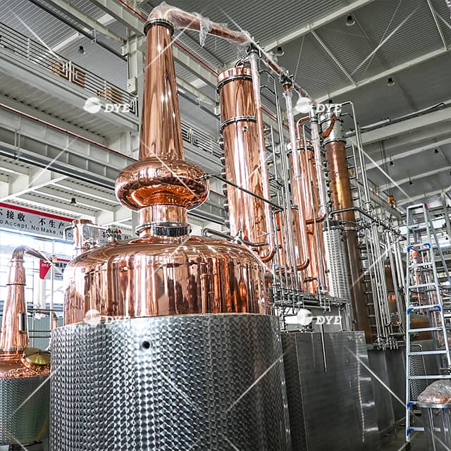 1000L Copper +stainless Steel Distilling Equipment Multifunctional Distillation Column Whiskey Distillery Equipment