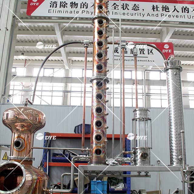 300L Professional Distilling Equipment with Gin Basket And Long Distillation Column for Gin Vodka Distilling